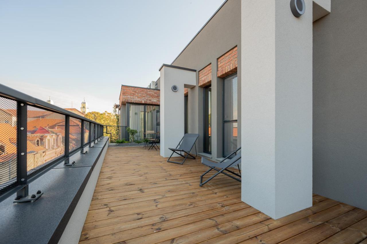 Calvin Aparthotel Oradea Εξωτερικό φωτογραφία