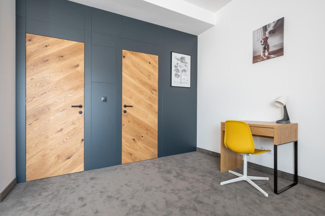 Calvin Aparthotel Oradea Εξωτερικό φωτογραφία