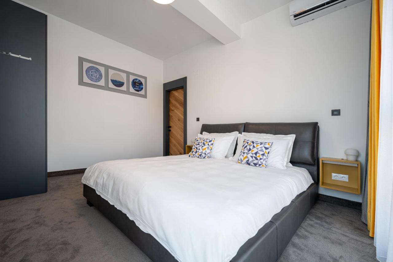 Calvin Aparthotel Oradea Εξωτερικό φωτογραφία