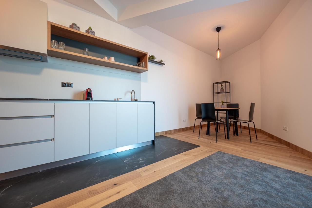 Calvin Aparthotel Oradea Εξωτερικό φωτογραφία