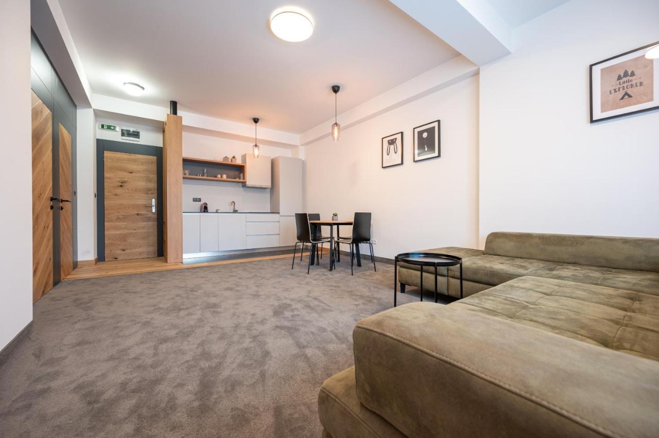 Calvin Aparthotel Oradea Εξωτερικό φωτογραφία