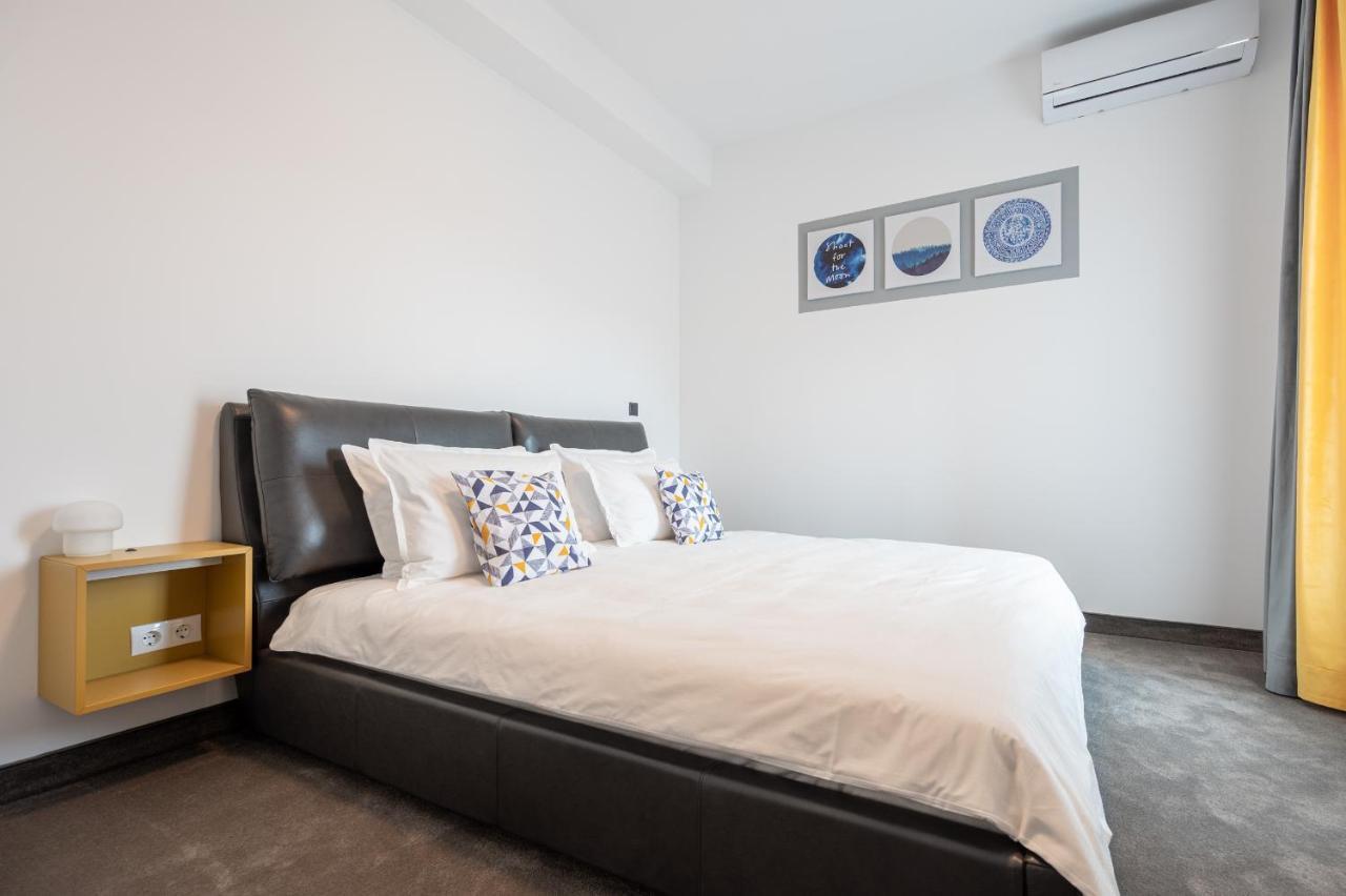 Calvin Aparthotel Oradea Εξωτερικό φωτογραφία