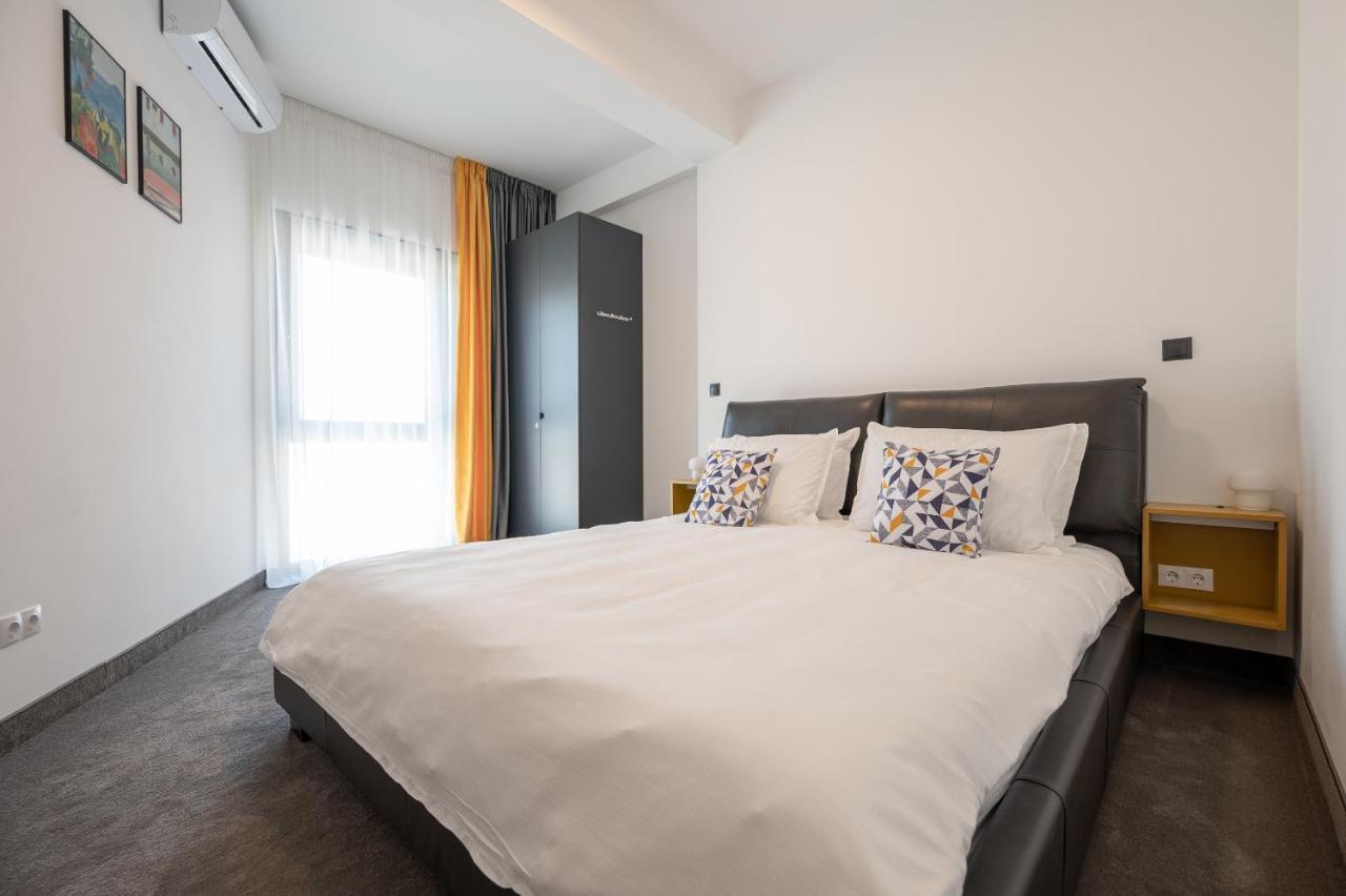 Calvin Aparthotel Oradea Εξωτερικό φωτογραφία