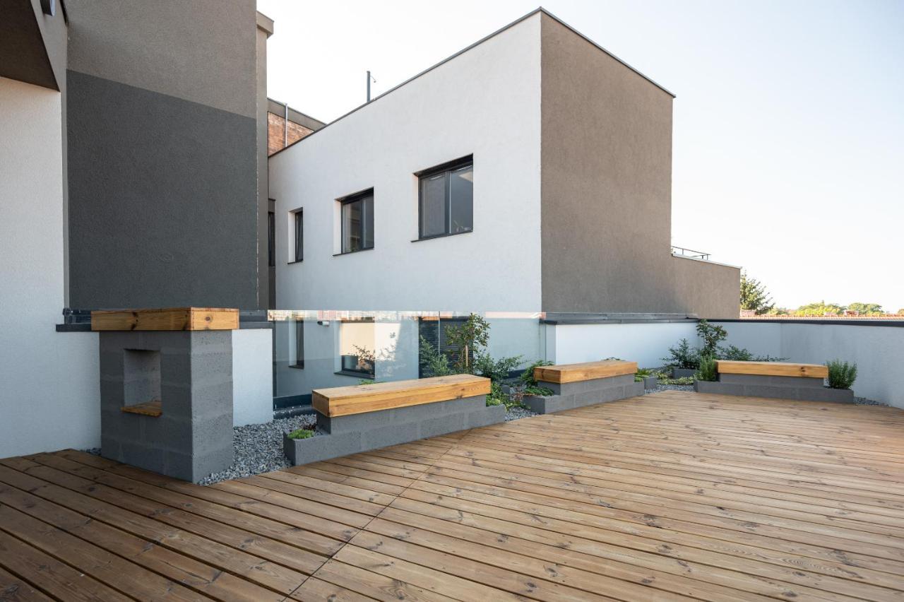 Calvin Aparthotel Oradea Εξωτερικό φωτογραφία